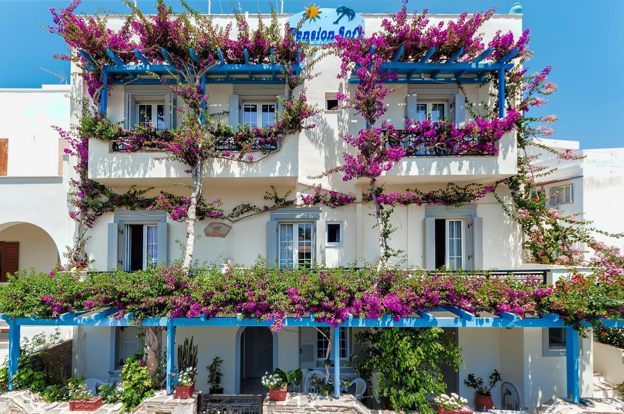 Sofi Pension Naxos City Esterno foto