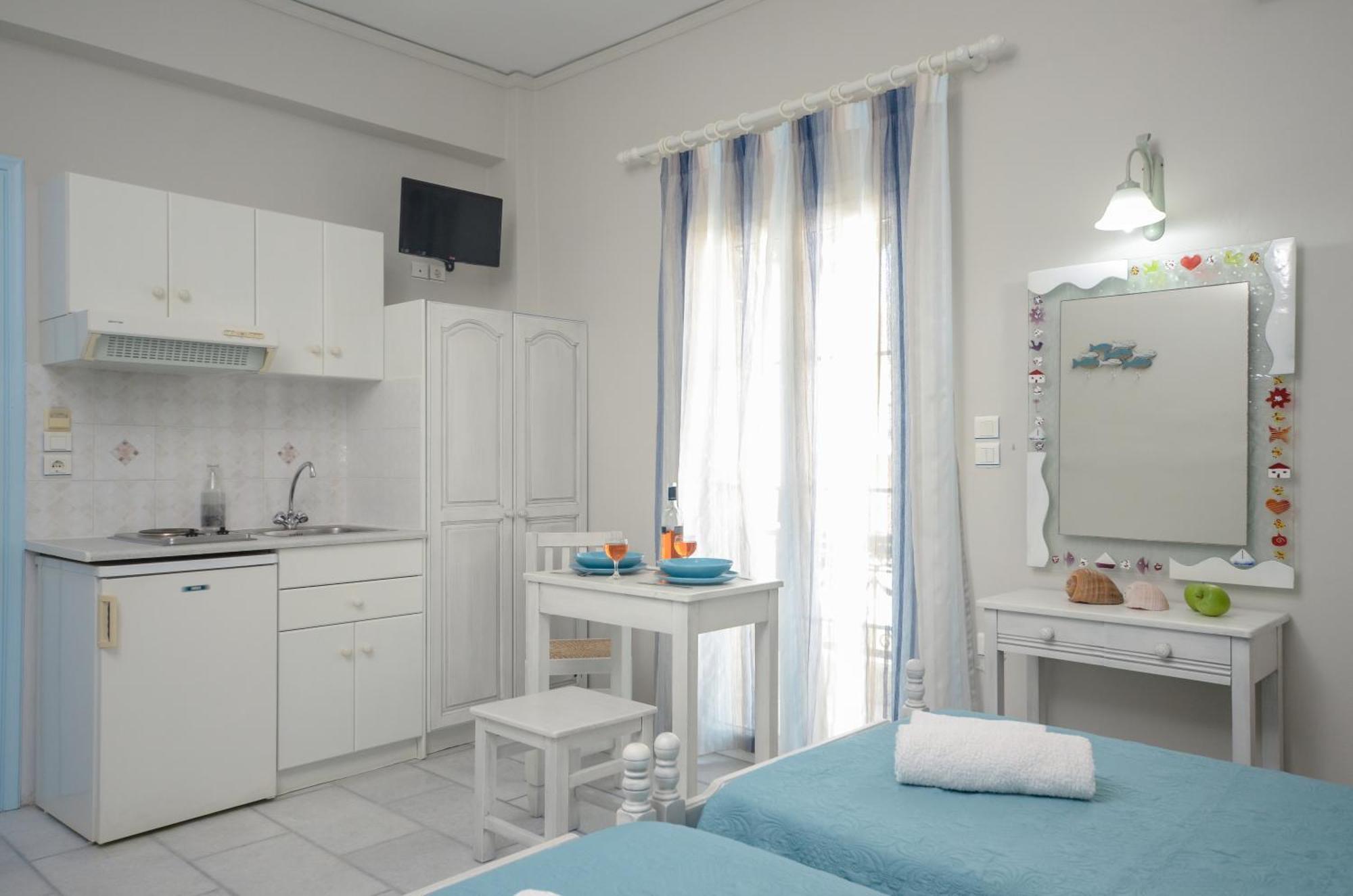 Sofi Pension Naxos City Esterno foto
