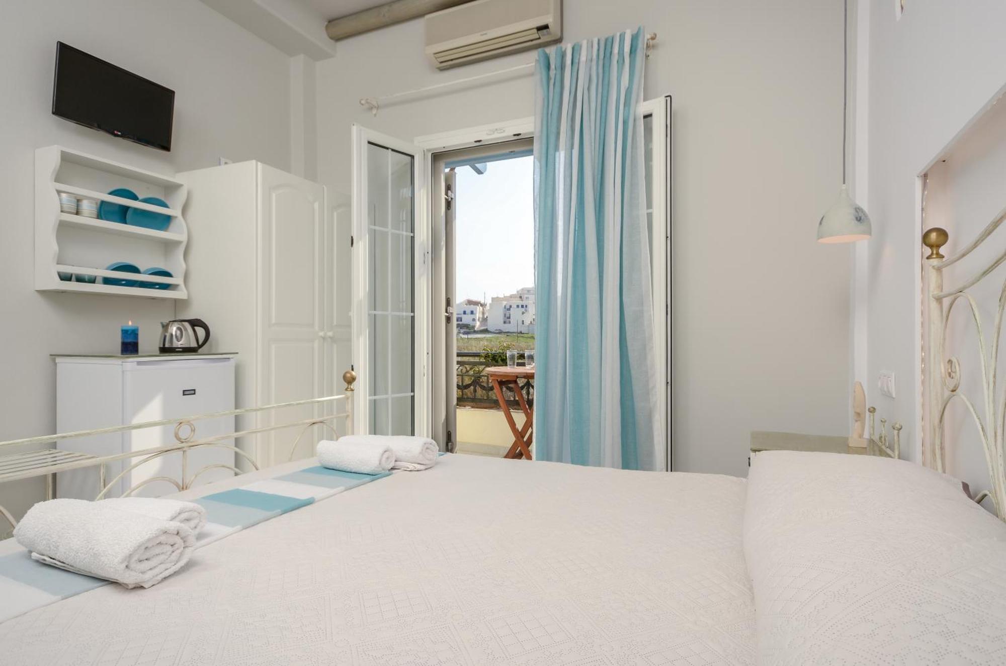 Sofi Pension Naxos City Esterno foto