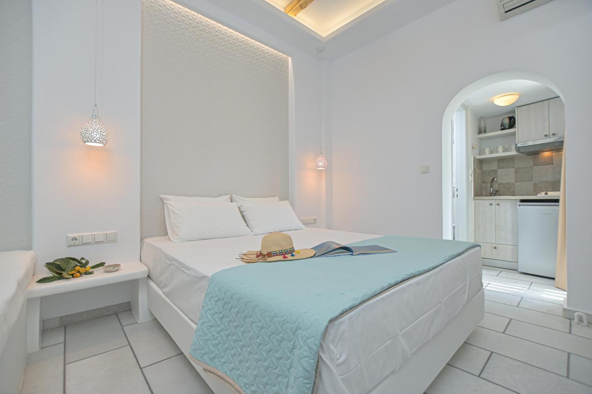 Sofi Pension Naxos City Esterno foto