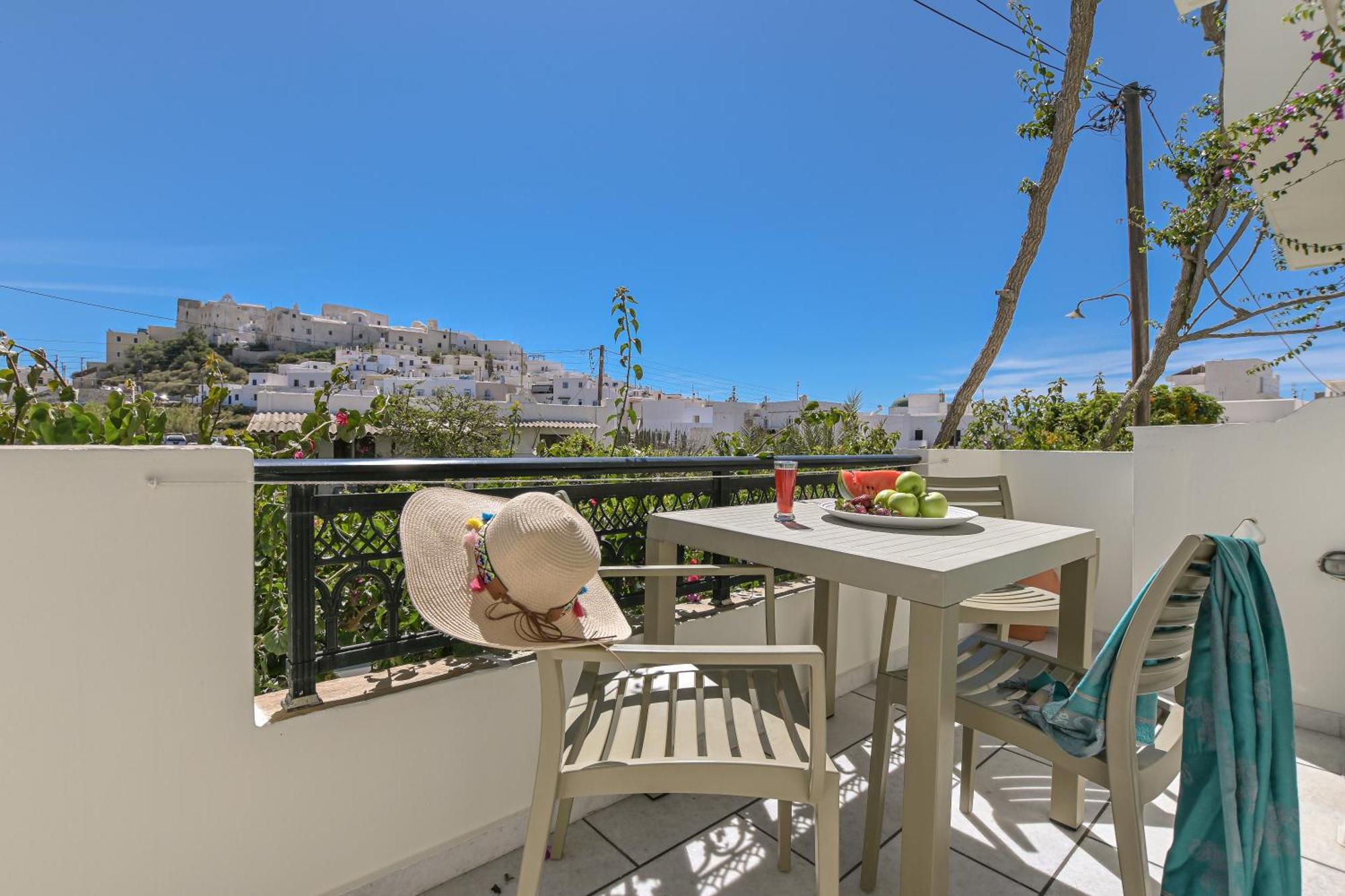 Sofi Pension Naxos City Esterno foto